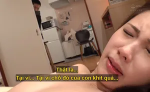 Ngực của chị dâu béo này khó có thể chứa được viên kim cương rồng độc